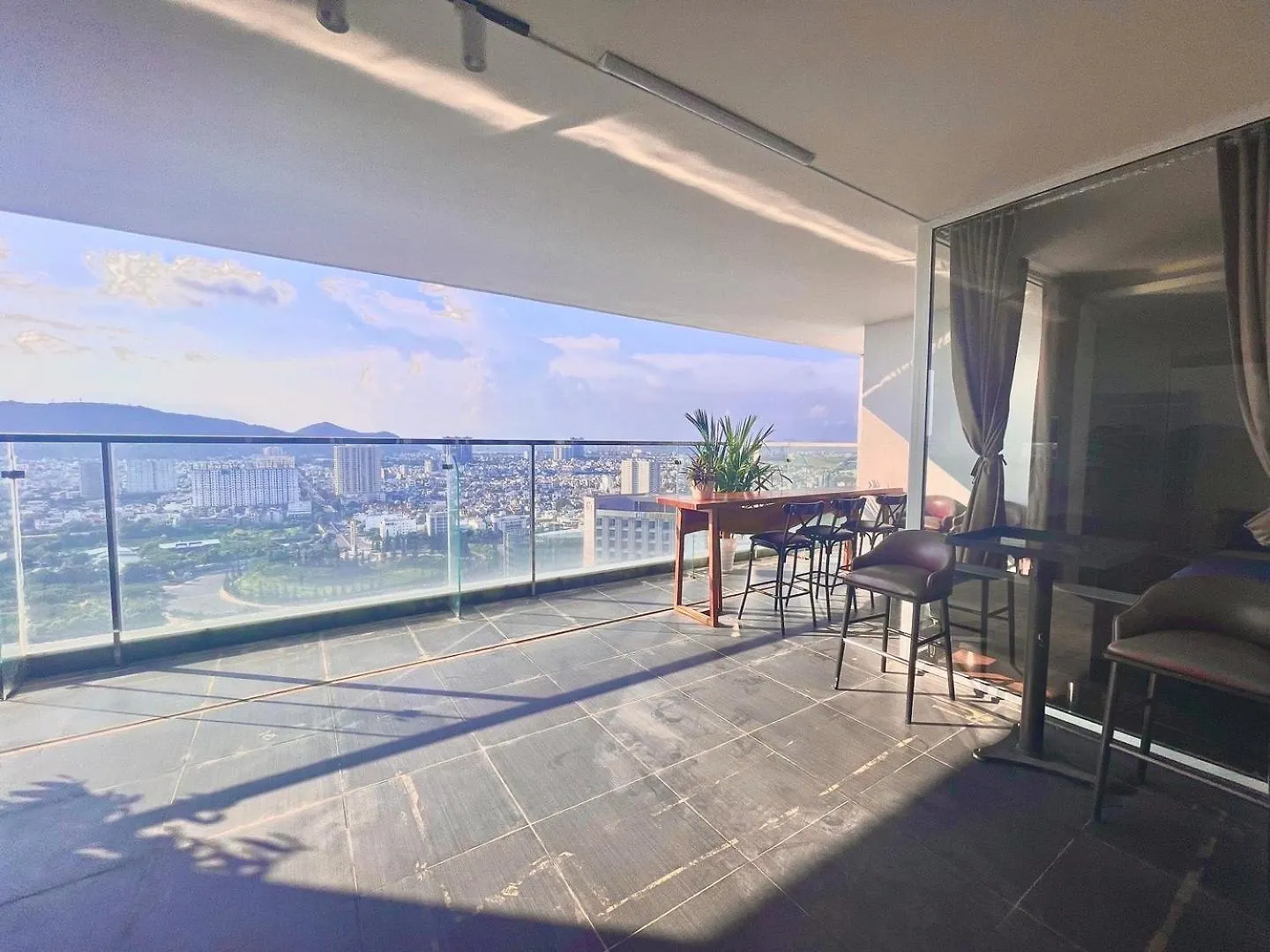Penhouse Sat Bien 70M Apartment Vung Tau