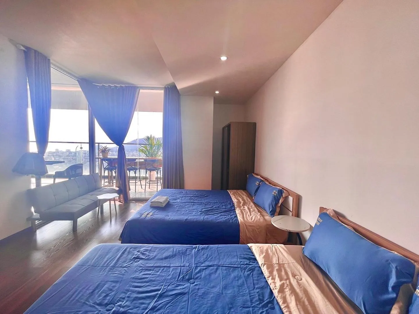 Penhouse Sat Bien 70M Apartment Vung Tau
